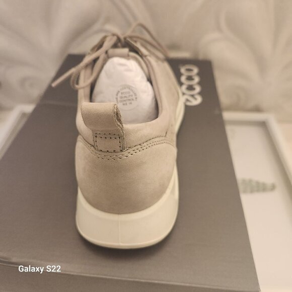 Ecco Flexure Runner Sneakers. Color "Grey Rose". NIB. Sizes: Various - Picture 8 of 12